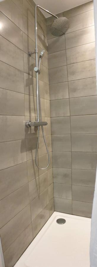 Chambres Privees Hyper-Centre Epernay Lit 160X200Cm Exterior photo