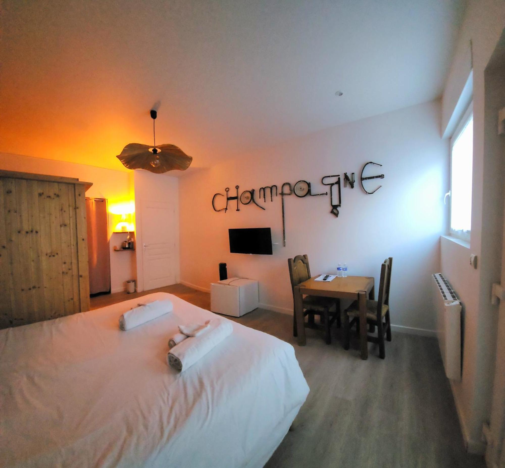 Chambres Privees Hyper-Centre Epernay Lit 160X200Cm Exterior photo